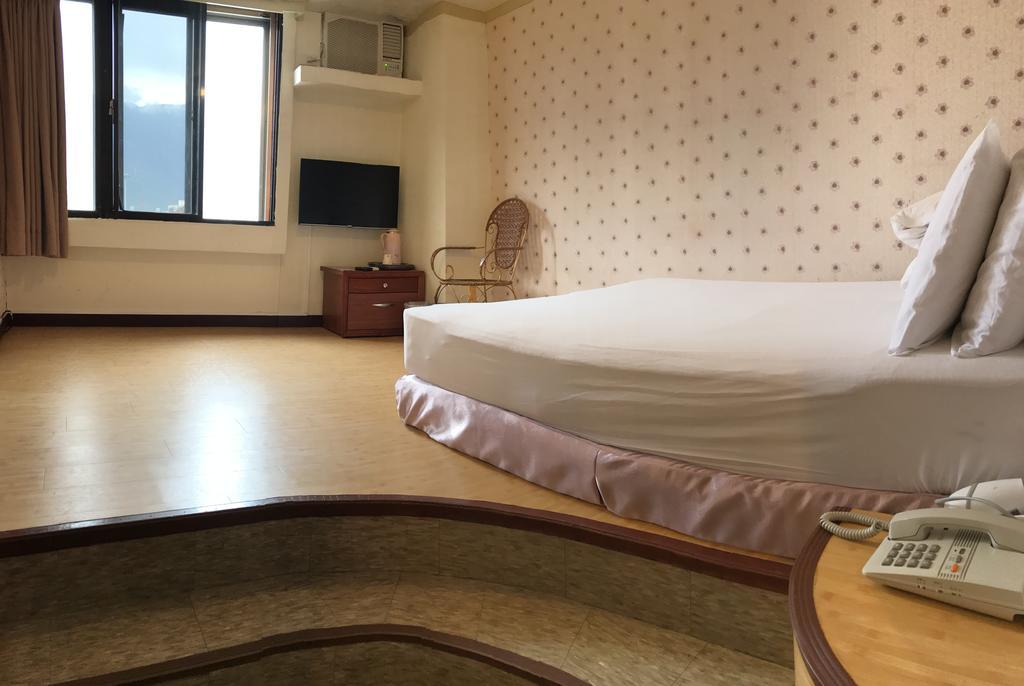 הואליין סיטי Chantai Hotel מראה חיצוני תמונה