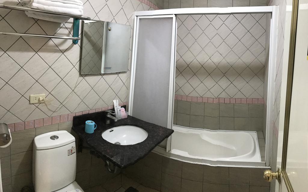 הואליין סיטי Chantai Hotel מראה חיצוני תמונה