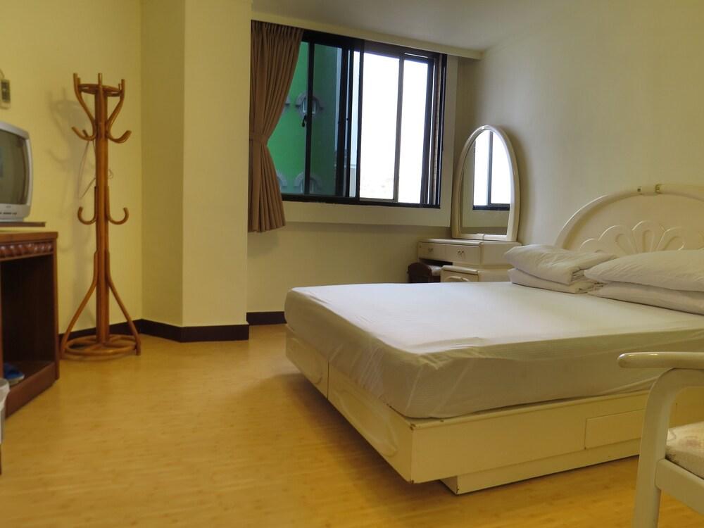 הואליין סיטי Chantai Hotel מראה חיצוני תמונה